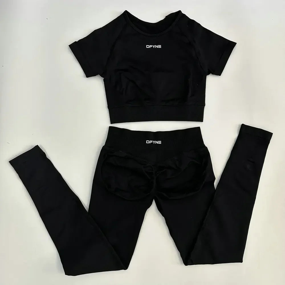 Fitness Apparel 2 Piece Yoga Outfit for Comfort and Mobility