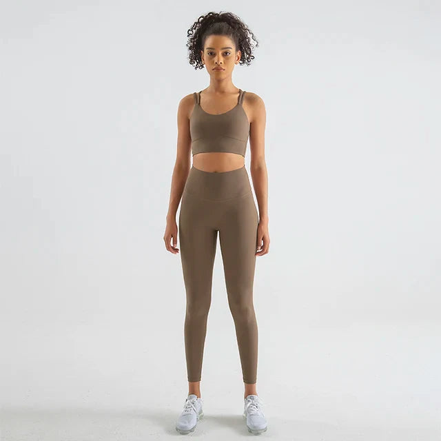 Women's Yoga Set Moisture Wicking Top and Bottom Workout Wear